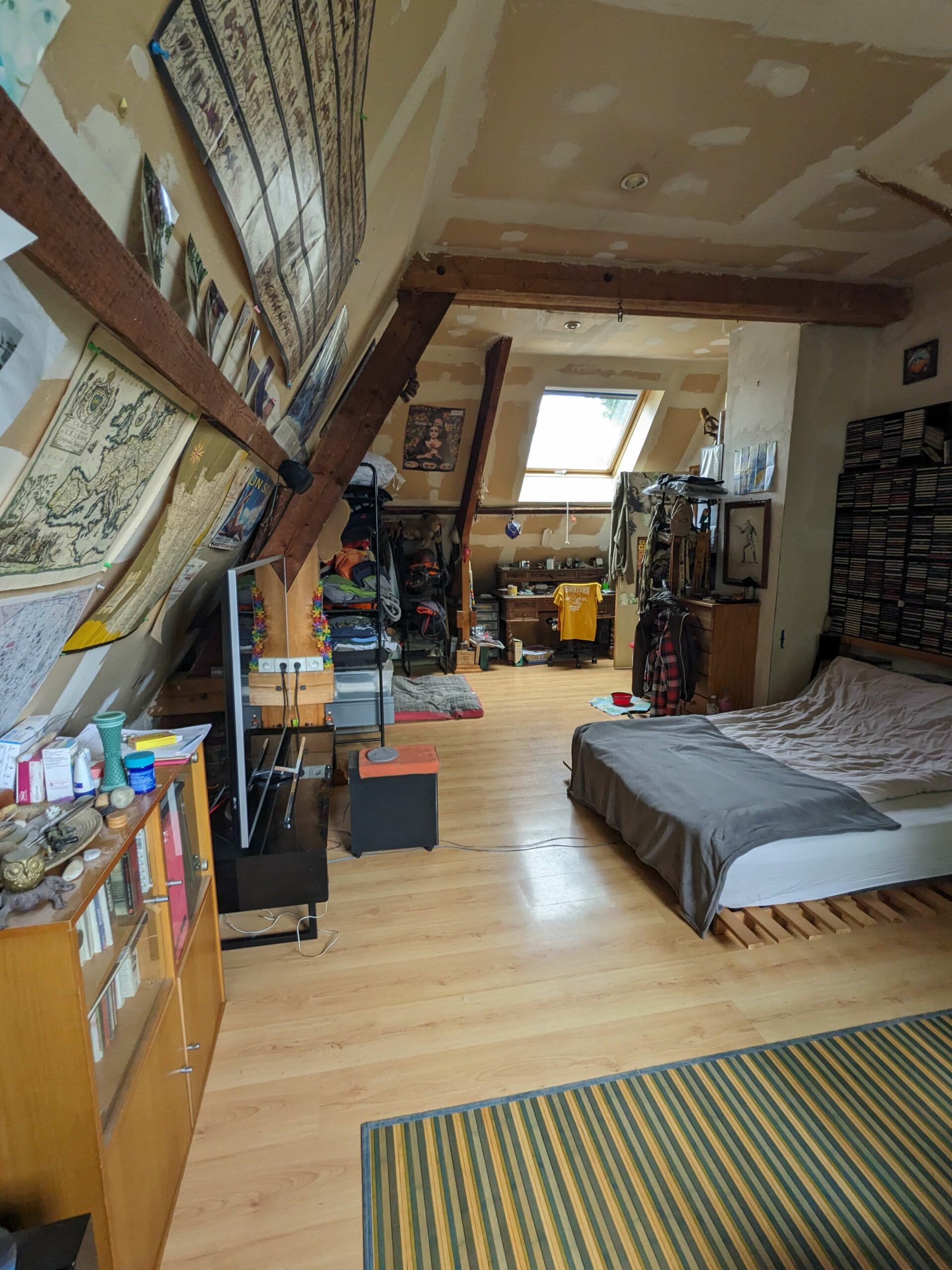 Rénovation d'une maison familiale à Villeconin, en Essonne, chambre enfant photo avant