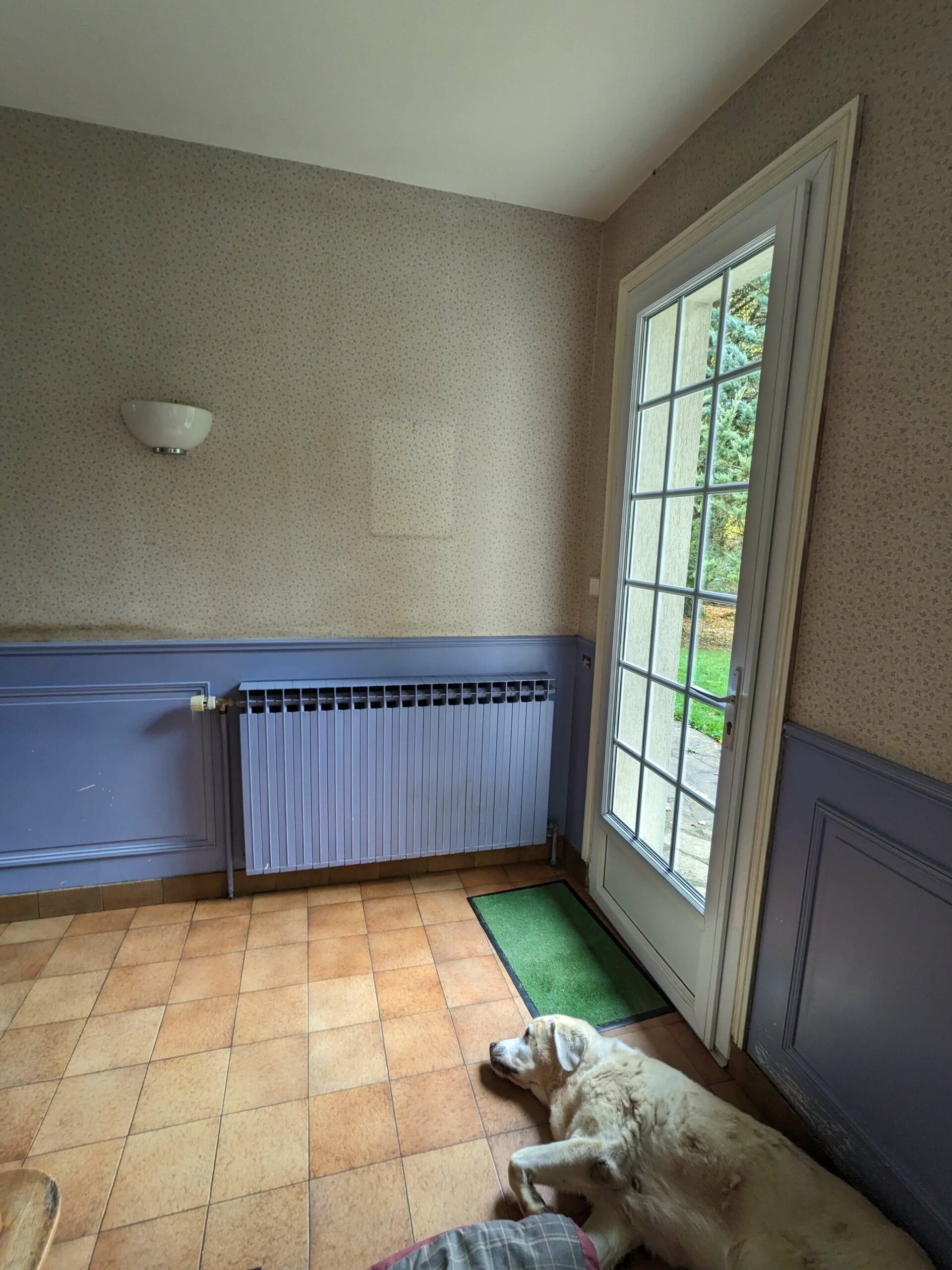 Rénovation d'une maison familiale à Villeconin, en Essonne, entrée photo avant travaux